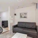 Modern 2Bd Apartment 14 Mins To The Eiffel Tower