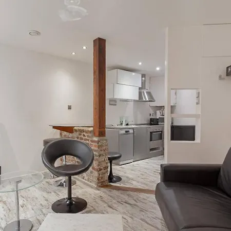 Modern 2bd 14 Mins To The Eiffel Tower Appartamento *